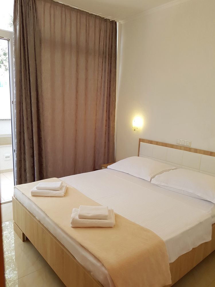 Sunset Split Hotel Podstrana Exterior photo